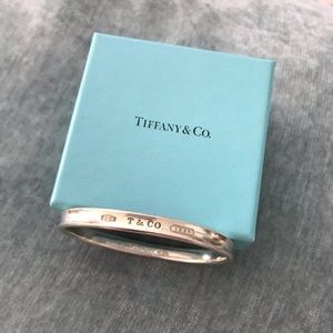 Classic Tiffany & Co. sterling silver bangle